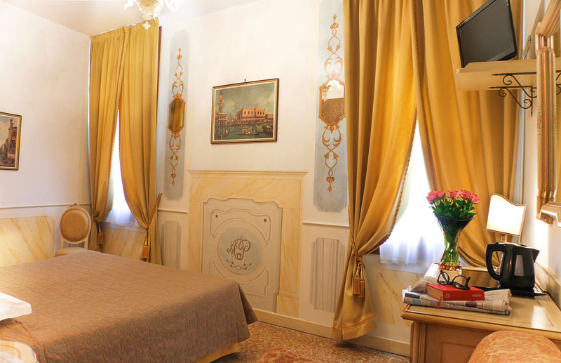 Apostoli Palace Венеция Экстерьер фото